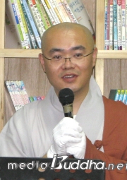 ȭ   