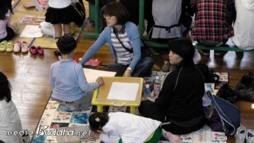 �̹� ��ȸ���� 1õ �� ��ġ��, ���ߵ�� �л����� ���� �߰ſ� ������ ����´�. 